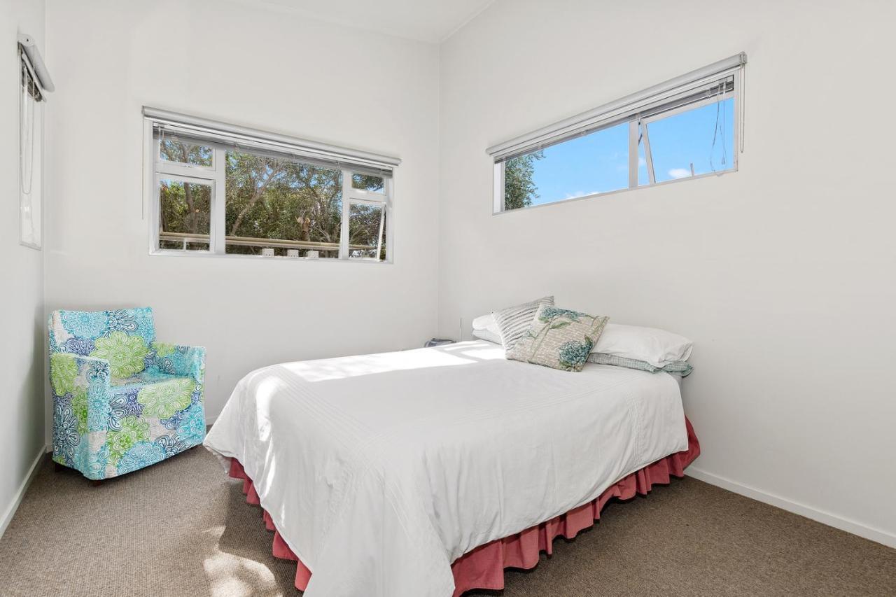 Restful Ruakaka - Ruakaka Holiday Home Exterior photo