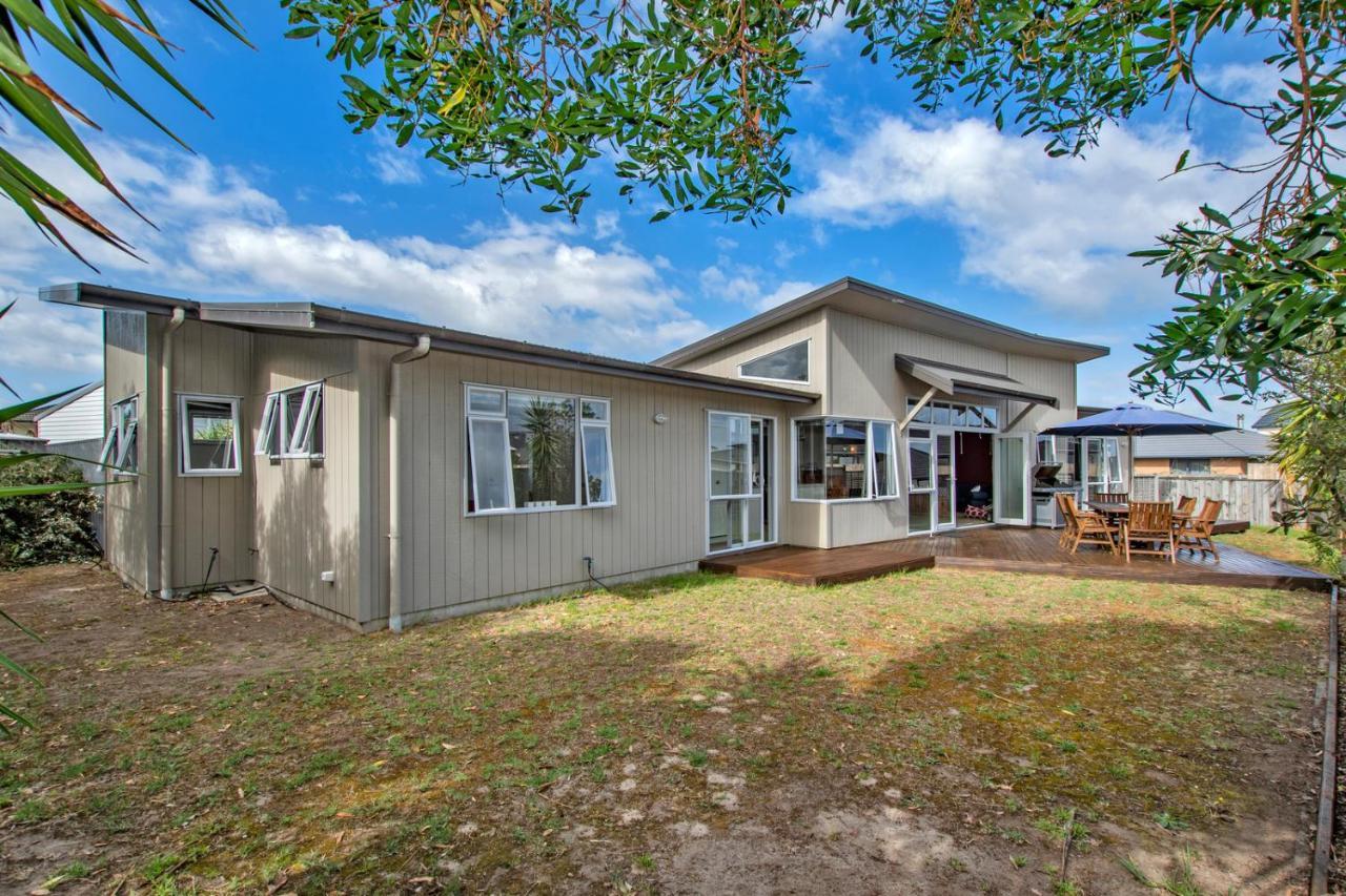 Restful Ruakaka - Ruakaka Holiday Home Exterior photo